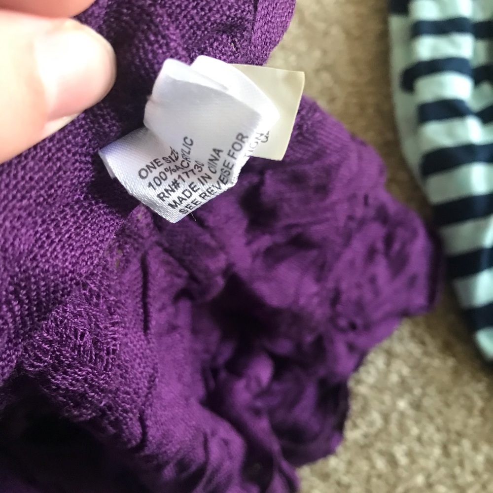 Scarf bundle - Picture 10 of 10